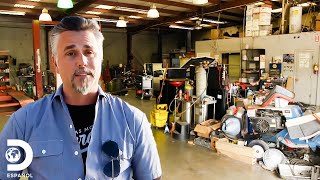 2 Acumuladores compulsivos que salvaron su taller  Gas Monkey al Rescate  Discovery En Español [upl. by Emeline685]