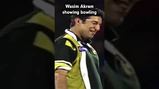 Wasim Akram showing bowling viralvideo cricket trending [upl. by Balbinder]