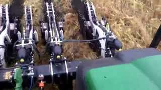 Striptill maïs StripCat II sur couvert végétal [upl. by Accemahs]