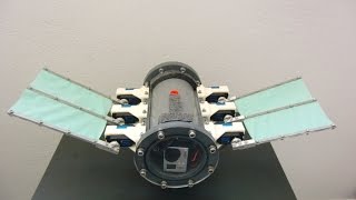 Motion control of a bioinspired underwater robot with undulatory fin propulsion [upl. by Dubenko]