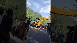 Footages of badulla mahiyangana road bus accident [upl. by Aromas]