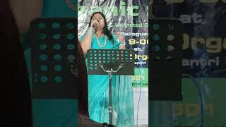 SmtVaniHarikrishna singing Madhuvana karedare in Organic Santhe Malleshwaram [upl. by Nahsyar]