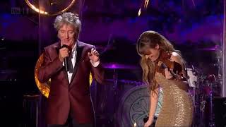 Rod Stewart  White Christmas  with Nicola Benedetti live [upl. by Reisfield350]