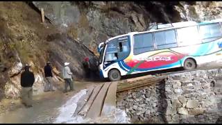 Rutas Mortales Sunchubamba  Worlds Most Dangerous Roads Sunchubamba [upl. by Nelyk]