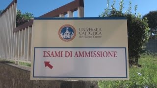 Università Cattolica sono oltre 2500 gli studenti alle prese con il temuto test d’ingresso [upl. by Delos516]