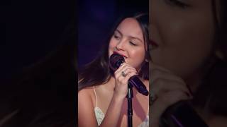 When Olivia Rodrigo covered Noah Kahn’s “Stick Season” [upl. by Eadwina595]