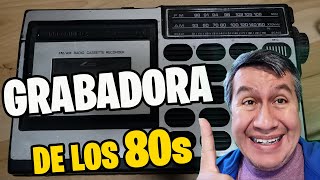 Tutorial Como Funciona una Radio Grabadora de los 80s Monoaural Cassettes Panasonic [upl. by Sidoma292]