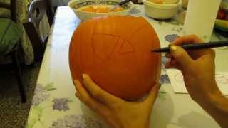 Speciale Halloween TUTORIAL come intagliare e vuotare una zucca [upl. by Mckenna]