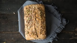 Glutenfreies Low Carb Brot Rezept ohne Mehl und viel Eiweiß [upl. by Cline102]