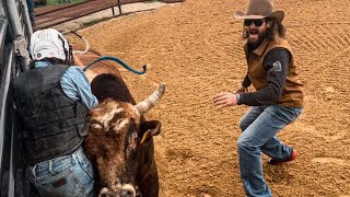 Intern Gets Hooked by Bull at JB Mauneys  Rodeo Time 354 [upl. by Nhoj527]