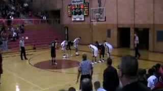 Last second shot by Mohawks in win over Des Moines East [upl. by Ursas]