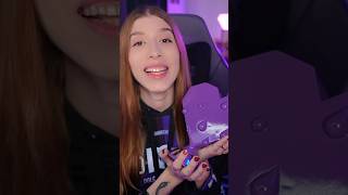 RICEVO IL TROFEO UFFICIALE DI TWITCH 💜 twitch unboxing shorts [upl. by Faden]