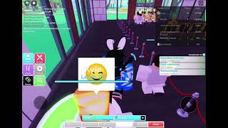 I MET LCLC IN ROBLOX MY RESTAURANT “HE HAS 134K SUBS” NO WAY I ACTUALLY MET HIM [upl. by Atilehs]