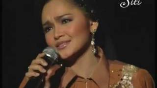 Siti Nurhaliza  Konsert SATU  1420 Wanita [upl. by Anneres]