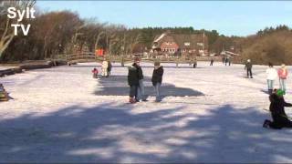 Eisvergnügen auf Sylt in Keitum  am Dorfteich Wenningstedt [upl. by Esinrahc]