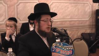 Yissocher Gutman Singing quotHiney Ze Boquot [upl. by Ahtamas]