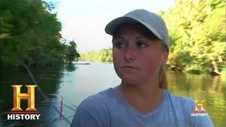 Swamp People Jess Cable Cross Challenge  History [upl. by Ariem]