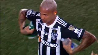 DEYVERSON IMITOU MACACO CONTRA O RIVER PODE SER PUNIDO [upl. by Fernando]