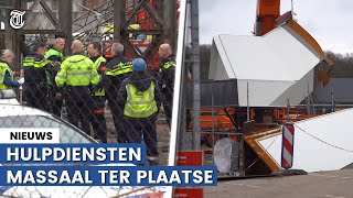 Eerste beelden deel brug in aanbouw valt uit takels Lochem [upl. by Radferd185]