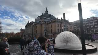 Walking in Oslo the castle and Karl Johan [upl. by Ibbed]