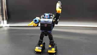 Transformers Shattered Glass Goldbug review [upl. by Sheba]