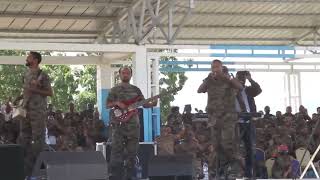 Madingo Afework with Ethiopian military force Gondar ማዲንጎ አፈወርቅ New Ethiopian Music 20 [upl. by Benco]