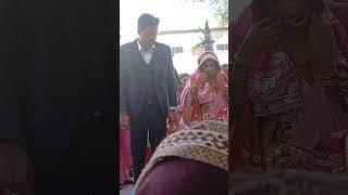 Dulhan ka dil khol ker kiya swagat 👏👏maakesanskar youtubeshorts vivah rasam [upl. by Atnauqal]