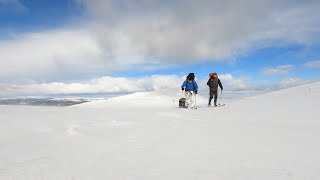 Fjälltur på gamla skidor och övernattning i 25 grader [upl. by Hecker]