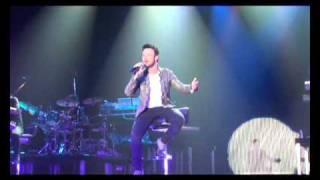 Tarkan Paris concert quotpotpuriquot April 16th 2011 [upl. by Carson]