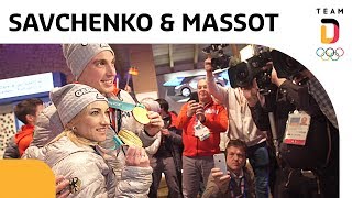 Olympiasieger Aljona Savchenko und Bruno Massot kommen im deutschen Haus an 🥇  Team Deutschland [upl. by Akemehc289]