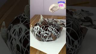 Learn how to decorate cakes shorts cake cakedecorating cakedesign cakedecorating [upl. by Nyloj577]