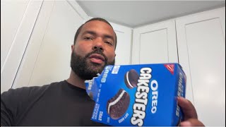 Have you tried the new Oreo cakester My review [upl. by Ehcsrop]