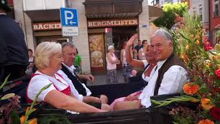 Herbstfest Rosenheim 2017  Festumzug und Einzug auf die Wiesn am 26082017 [upl. by Stringer]