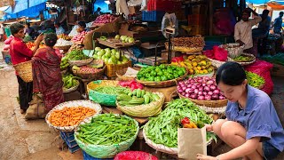 Fresh Produce Frenzy Whats Selling Best at the Market Right Now [upl. by Bruner355]