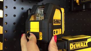 DeWALT DCE088G  Self Leveling Cross Line Green Laser  selbstnivellierender Kreuzlinienlaser [upl. by Hillyer]