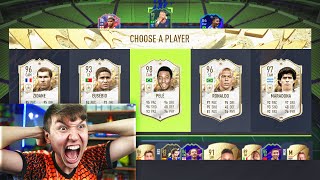 98 PELE IN A FULL PRIME ICON FUT DRAFT  FIFA 22 [upl. by Nessy430]