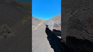 VOLCANO SCIENCE Valley Margin with 1736 Tholeiite Valley Fill on Lanzarote lava volcano geology [upl. by Eidac]