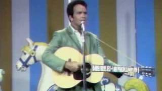 Merle Haggard  Mama Tried 1968 live TV performance [upl. by Casi]