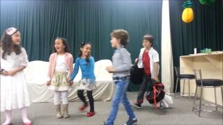 Teatro Infantil  Dia dos Pais [upl. by Huber578]