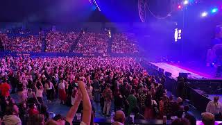 5000 People sing quotBohemian Rhapsodyquot at The OG Wiggles Reunion Concert [upl. by Fang661]