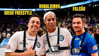 A visão dos dribles de Ronaldinho e Falcão  Jogamos com uma camera no Peito [upl. by Latashia]