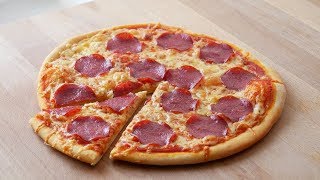 Schnelle Salami Pizza ohne Hefe  Simple amp Easy Pepperoni Pan Pizza no yeast  ENG SUBS [upl. by Ahtelrac771]