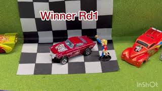 2 rounds of Hotwheels diecast drag racing [upl. by Nnybor]