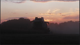 SONNENUNTERGANGSSTIMMUNG beim ROGGENDRESCHEN  Claas Lexion 570 [upl. by Cordelie364]