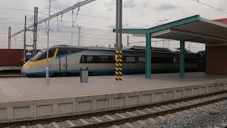 Czeskie Pendolino na stacji Pardubice Hlavní Nádraží  Czechy [upl. by Atiuqram]