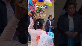 ASÍ BAILAN LAS MADRINAS OAXAQUEÑAS CON MUCHO SENTIMIENTO [upl. by Homans]