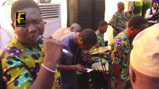 KING SUNNY ADE GIVES ALAAFIN OYO OBA LAMIDI ADEYEMI NEW MUSIC AND DANCE AND HIS WIVES [upl. by Shugart]