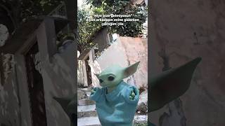 Baby Yoda arkadaşının evine gidiyor 😂  Baby Yoda babyyoda [upl. by Edwin]