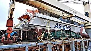 Schleusung Schwerlastfrachter PAULA amp AG EMS NORDLICHT II heavy load carrier brings new ferry Emden [upl. by Arretal136]